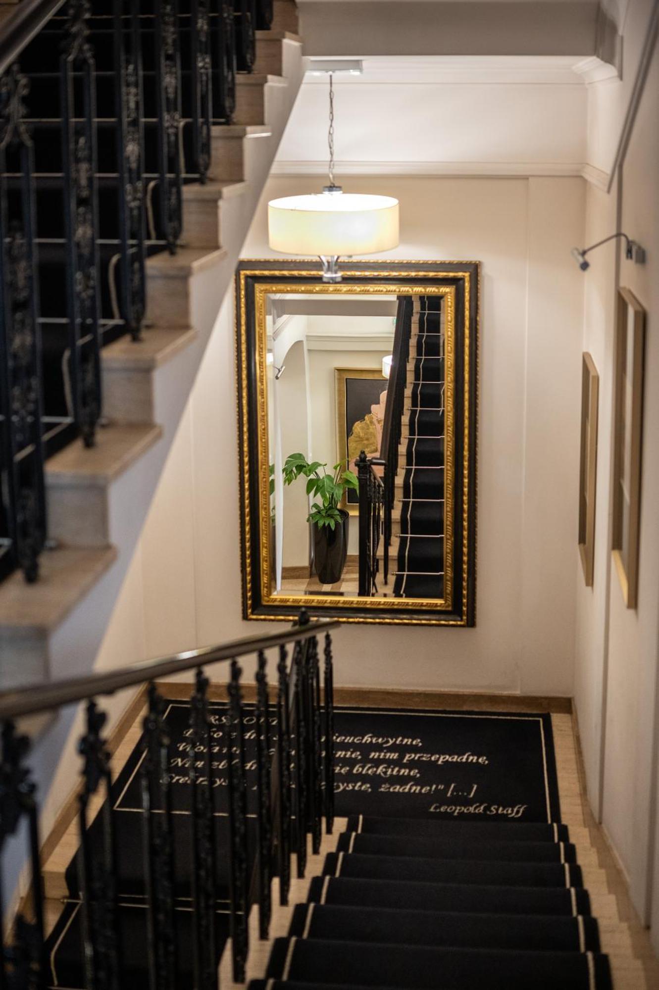 Hotel Senacki Krasków Eksteriør bilde