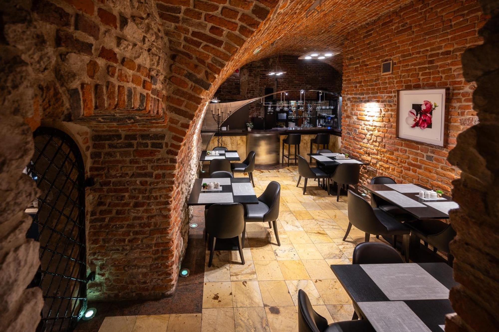 Hotel Senacki Krasków Eksteriør bilde